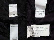 Load image into Gallery viewer, 極美品 CHROME HEARTS クロムハーツ STIFF FBRC スティッフ ファブリックダウンジャケット サイズXL クロスボールボタン カーキ 中古 4b007298