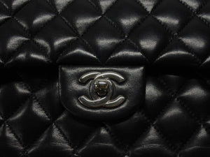 極美品 CHANEL シャネル マトラッセ25 Wフラップ Wチェーンショルダーバッグ 9番台 ラムスキン ココマーク ブラック シルバー金具 中古 4b007305