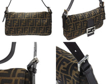 Load image into Gallery viewer, FENDI フェンディ マンマバケット ワンショルダーバッグ 26424 ズッカ柄 キャンバス レザー ブラウン シルバー金具 美品 中古 4b007309
