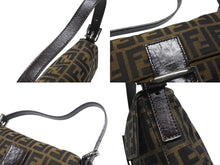 Load image into Gallery viewer, FENDI フェンディ マンマバケット ワンショルダーバッグ 26424 ズッカ柄 キャンバス レザー ブラウン シルバー金具 美品 中古 4b007309