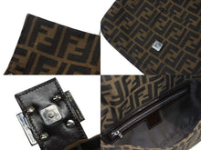 Load image into Gallery viewer, FENDI フェンディ マンマバケット ワンショルダーバッグ 26424 ズッカ柄 キャンバス レザー ブラウン シルバー金具 美品 中古 4b007309