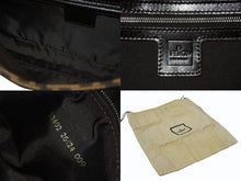 Load image into Gallery viewer, FENDI フェンディ マンマバケット ワンショルダーバッグ 26424 ズッカ柄 キャンバス レザー ブラウン シルバー金具 美品 中古 4b007309