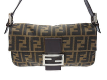 Load image into Gallery viewer, 極美品 FENDI フェンディ マンマバケット ワンショルダーバッグ 26424 ズッカ柄 キャンバス レザー ブラウン シルバー金具 中古 4b007319