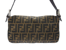 Load image into Gallery viewer, 極美品 FENDI フェンディ マンマバケット ワンショルダーバッグ 26424 ズッカ柄 キャンバス レザー ブラウン シルバー金具 中古 4b007319