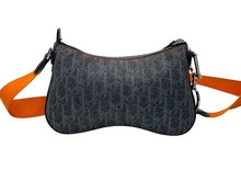 Load image into Gallery viewer, 極美品 Christian Dior クリスチャンディオール ショルダーバッグ トロッター キャンバス ネイビー オレンジ シルバー金具 中古 4b007326