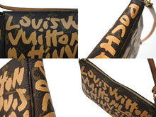 Load image into Gallery viewer, 極美品 LOUIS VUITTON ルイヴィトン ポシェットアクセソワ―ル アクセサリーポーチ M92193 モノグラム グラフィティ ベージュ PVC レザー 中古 4b007329