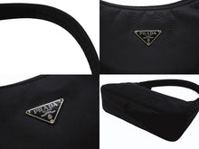 Load image into Gallery viewer, 極美品 Prada プラダ ミニハンドバッグ ワンハンドル レディース ネロ ブランド ロゴ ナイロン MV515 黒 ブラック 中古 4b0077337