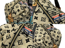 Load image into Gallery viewer, 極美品 LOUIS VUITTON ルイヴィトン トゥアレグ ボストンバッグ M40360 モノグラムシュシュ ゴールド金具 中古 4b007340
