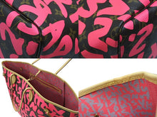 Load image into Gallery viewer, 極美品 LOUIS VUITTON ルイヴィトン トートバッグ ネヴァーフルGM モノグラムグラフィティ フューシャ M93701 中古 4b007346