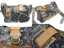Load image into Gallery viewer, 極美品 LOUISVUITTON ルイヴィトン パッチワーク ポスティ メッセンジャーバッグ M95375 モノグラムデニム グレー 中古 4b007347