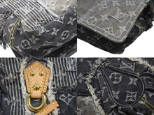 Load image into Gallery viewer, 極美品 LOUISVUITTON ルイヴィトン パッチワーク ポスティ メッセンジャーバッグ M95375 モノグラムデニム グレー 中古 4b007347