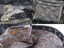 Load image into Gallery viewer, 極美品 LOUISVUITTON ルイヴィトン パッチワーク ポスティ メッセンジャーバッグ M95375 モノグラムデニム グレー 中古 4b007347