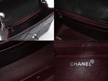Load image into Gallery viewer, CHANEL シャネル ミニマトラッセ17 ショルダーバッグ ココマーク 4番台 ラムスキン ブラック シルバー金具 美品 中古 4b007351