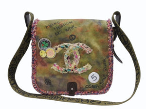極美品 CHANEL シャネル エンブロイダリー グラフィティ ショルダーバッグ A92789 ココマーク 20番台 カーキ 中古 4b007352