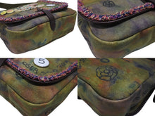 Load image into Gallery viewer, 極美品 CHANEL シャネル エンブロイダリー グラフィティ ショルダーバッグ A92789 ココマーク 20番台 カーキ 中古 4b007352