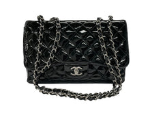 Load image into Gallery viewer, CHANEL シャネル デカマトラッセ30 Sフラップ Wチェーンショルダーバッグ 19番台 A58600 パテントレザー ブラック 美品 中古 4b007364