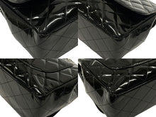 Load image into Gallery viewer, CHANEL シャネル デカマトラッセ30 Sフラップ Wチェーンショルダーバッグ 19番台 A58600 パテントレザー ブラック 美品 中古 4b007364