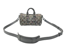 Load image into Gallery viewer, LOUIS VITTON ルイヴィトン キーポルXS LVフェルト M80821 ハンドバッグ ショルダー グレー フェルトレザー 美品 中古 4b007382