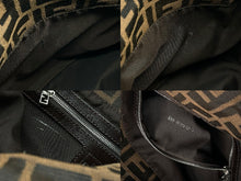 Load image into Gallery viewer, FENDI フェンディ マンマバケット ワンショルダーバッグ ズッカ柄 キャンバス レザー ブラウン シルバー金具 美品 中古 4b007932