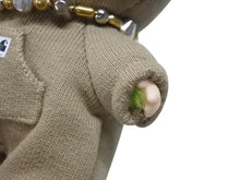 Load image into Gallery viewer, 新品未使用 LABUBU ラブブ × SEVENTEEN セブンティーン × sacai サカイ 世界13個限定 キーホルダー JOOPITER ジュピター 中古 4b007401