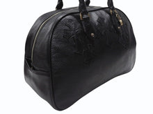 Load image into Gallery viewer, 新品同様 CHROME HEARTS クロムハーツ 新型 ジムバッグ ミディアム ハンドバッグ セメタリークロスパッチ 14パッチ ブラック 中古 4b007404