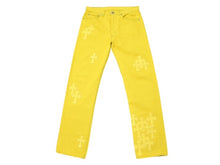 Load image into Gallery viewer, 極美品 CHROME HEARTS クロムハーツ LEVI&#39;S リーバイス 501 セメタリークロスパッチデニム ジーンズ サイズ31 35パッチ 中古 4b007408