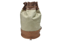 Load image into Gallery viewer, BOTTEGAVENETA ボッテガヴェネタ イントレチャート ショルダーバッグ 180300 ハラコ レザー グリーン ブラック金具 美品 中古 4b007420