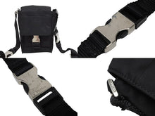 画像をギャラリービューアに読み込む, PRADA プラダ トライアングルロゴ ミニショルダーバッグ フォンケース ポーチ ブラック イタリア製 シルバー金具 美品 中古 4b007439