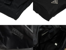 画像をギャラリービューアに読み込む, PRADA プラダ トライアングルロゴ ミニショルダーバッグ フォンケース ポーチ ブラック イタリア製 シルバー金具 美品 中古 4b007439