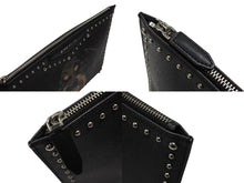 Load image into Gallery viewer, 極美品 Givenchy ジバンシー ロットワイラー スタッド クラッチバッグ ブラック レザー シルバー金具 中古 4b007465