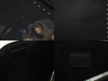 Load image into Gallery viewer, 極美品 Givenchy ジバンシー ロットワイラー スタッド クラッチバッグ ブラック レザー シルバー金具 中古 4b007465