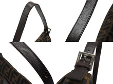 Load image into Gallery viewer, 極美品 FENDI フェンディ マンマバケット ワンショルダーバッグ 26424 ズッカ柄 キャンバス レザー ブラウン シルバー金具 中古 4b007497