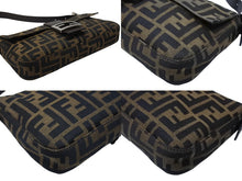 Load image into Gallery viewer, FENDI フェンディ マンマバケット ワンショルダーバッグ 26424 ズッカ柄 キャンバス レザー ブラウン シルバー金具 美品 中古 4b007498
