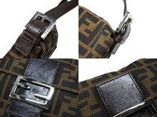 Load image into Gallery viewer, FENDI フェンディ マンマバケット ワンショルダーバッグ 26424 ズッカ柄 キャンバス レザー ブラウン シルバー金具 美品 中古 4b007499