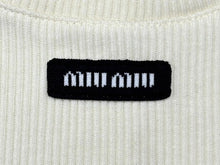 Load image into Gallery viewer, 極美品 MIU MIU ミュウミュウ レース 装飾半袖 Tシャツ XS リブニット MJN580 ブランド ロゴ アイボリー コットン 中古 4b007529