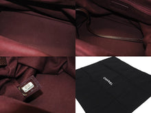 Load image into Gallery viewer, 極美品 CHANEL シャネル エンブロイダリー グラフィティ がま口 ハンドバッグ カーキ A92791 アンティークシルバー金具 中古 4b007569
