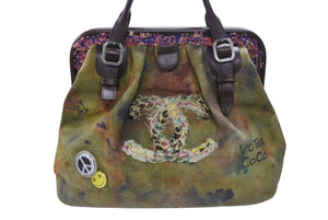 極美品 CHANEL シャネル エンブロイダリー グラフィティ がま口 ハンドバッグ カーキ A92791 アンティークシルバー金具 中古 4b007569