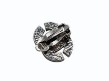 画像をギャラリービューアに読み込む, 極美品 CHANEL シャネル ココマーク ラインストーン シルバー 両耳 イヤリング 01P刻印 重量7.0g シルバー金具 中古 4b007584