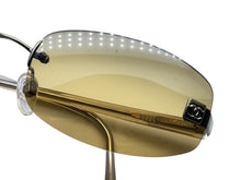 画像をギャラリービューアに読み込む, 極美品 CHANEL シャネル リムレス サングラス ココマーク イタリア製 プラスチック カーキ 中古 4b007586