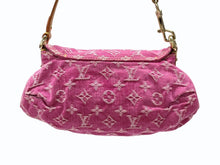 Load image into Gallery viewer, 極美品 LOUIS VUITTON ルイヴィトン ミニプリーティ ワンショルダーバッグ M95216 モノグラム デニム ピンク 中古 4b007597