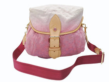 Load image into Gallery viewer, 極美品 LOUIS VUITTON ルイヴィトン ショルダーバッグ モノグラムデニムサンシャイン M93183 ピンク ホワイト ゴールド金具 中古 4b007598