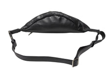 Load image into Gallery viewer, 極美品 LOUIS VUITTON ルイヴィトン ディスカバリー バムバッグ M44336 モノグラムエクリプス ブラック メタルブラック金具 中古 4b007604