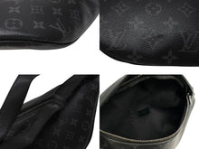 Load image into Gallery viewer, 極美品 LOUIS VUITTON ルイヴィトン ディスカバリー バムバッグ M44336 モノグラムエクリプス ブラック メタルブラック金具 中古 4b007604
