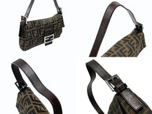 Load image into Gallery viewer, FENDI フェンディ マンマバケット ワンショルダーバッグ ズッカ柄 キャンバス レザー ブラウン シルバー金具 美品 中古 4b007622