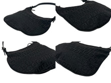 Load image into Gallery viewer, 極美品 FENDI フェンディ ズッカ柄 マンマホーボーバッグ ワンショルダーバッグ キャンバス レザー ブラック ブラックメタル金具 中古 4b007625