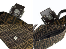 Load image into Gallery viewer, FENDI フェンディ マンマバケット ワンショルダーバッグ 26424 ズッカ柄 キャンバス レザー ブラウン シルバー金具 美品 中古 4b007626