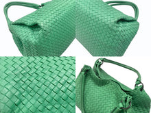 Load image into Gallery viewer, BOTTEGA VENETA ボッテガヴェネタ イントレチャート ショルダーバッグ WS14311 グリーン レザー スウェード 美品 中古 4b007628