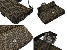 Load image into Gallery viewer, 極美品 FENDI フェンディ マンマバケット ワンショルダーバッグ ズッカ柄 キャンバス レザー ブラウン シルバー金具 中古 4b007630
