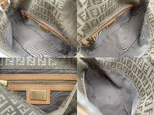 Load image into Gallery viewer, 極美品 FENDI フェンディ マンマバケット ズッカ柄 ワンショルダーバッグ キャンバス レザー ベージュ ゴールド金具 中古 4b007631