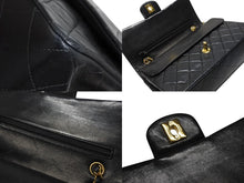 Load image into Gallery viewer, CHANEL シャネル マトラッセ25 Wフラップ Wチェーンショルダーバッグ 2番台 ラムスキン ココマーク ブラック ゴールド金具 美品 中古 4b007650